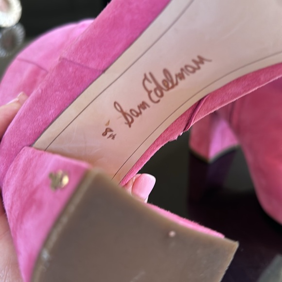 Fabulous pink suede ankle booties - Picture 4 of 4